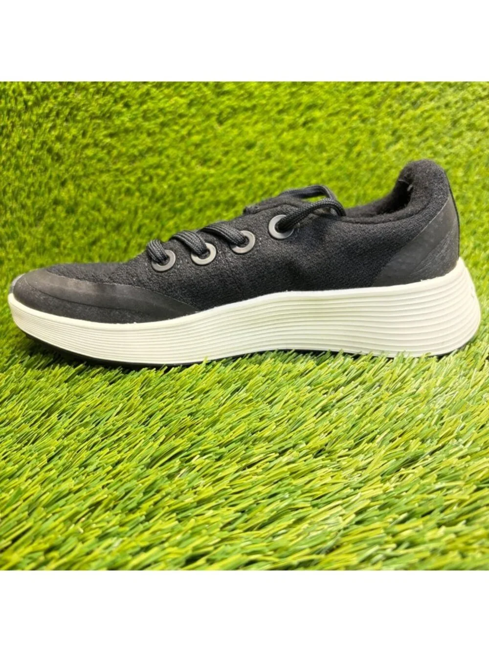 Allbirds Wool Runner Protect Womens Size 7 Black White Running Shoes Sneakers